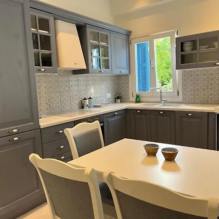 Apartment Casa Blue Flower - Bright & Breezy Fiskardo